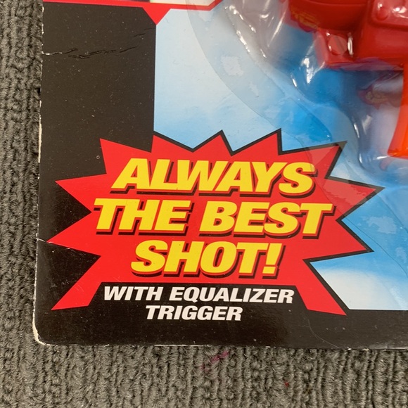 Water Warriors Power Shot Water Blaster With Equalizer Trigger Red BuzzBee Toys - Picture 4 of 8